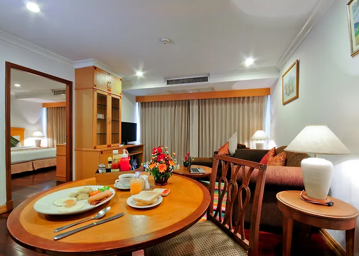 Admiral Hotel