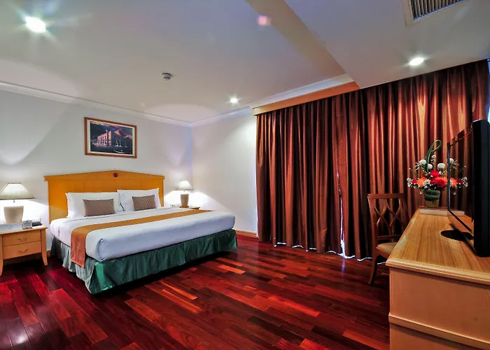 Admiral 4*